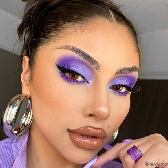 ColourPop "Coming In Haute" eyeshadow palette - Picture 4 of 12